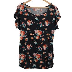Women's floral t-shirt Free kisses tee shirt size XL